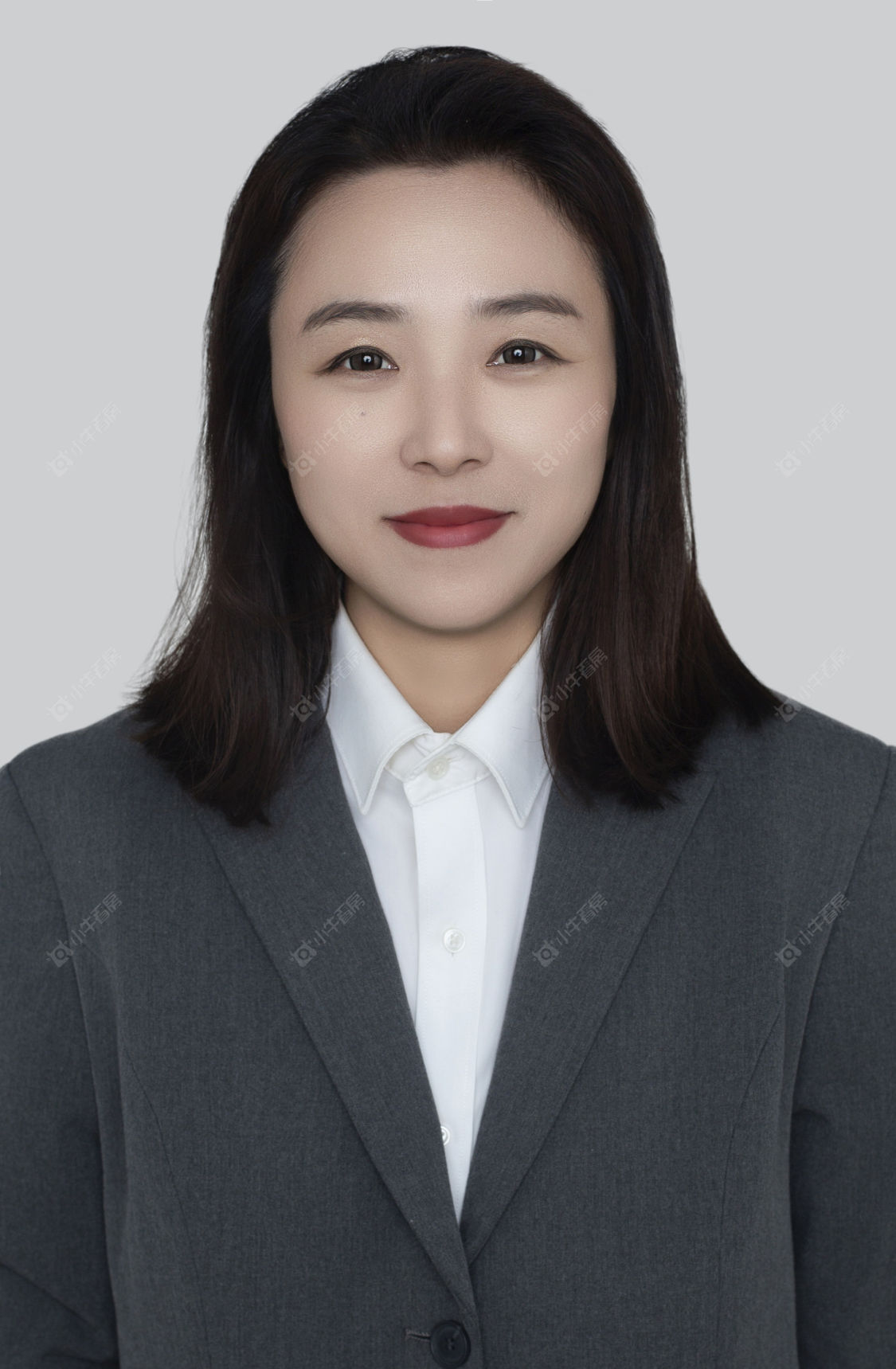 二手经纪人束秋月