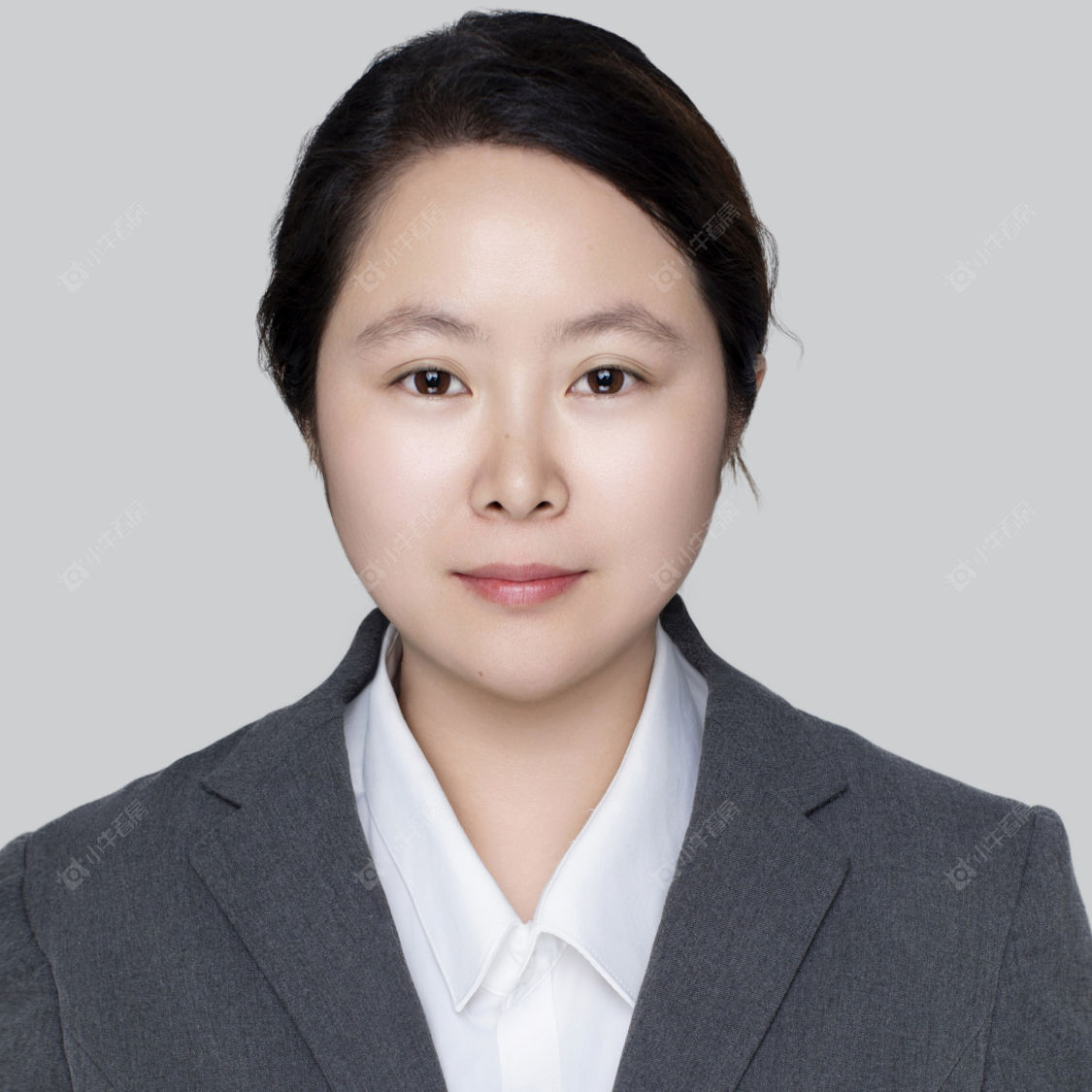 二手经纪人范丹丹