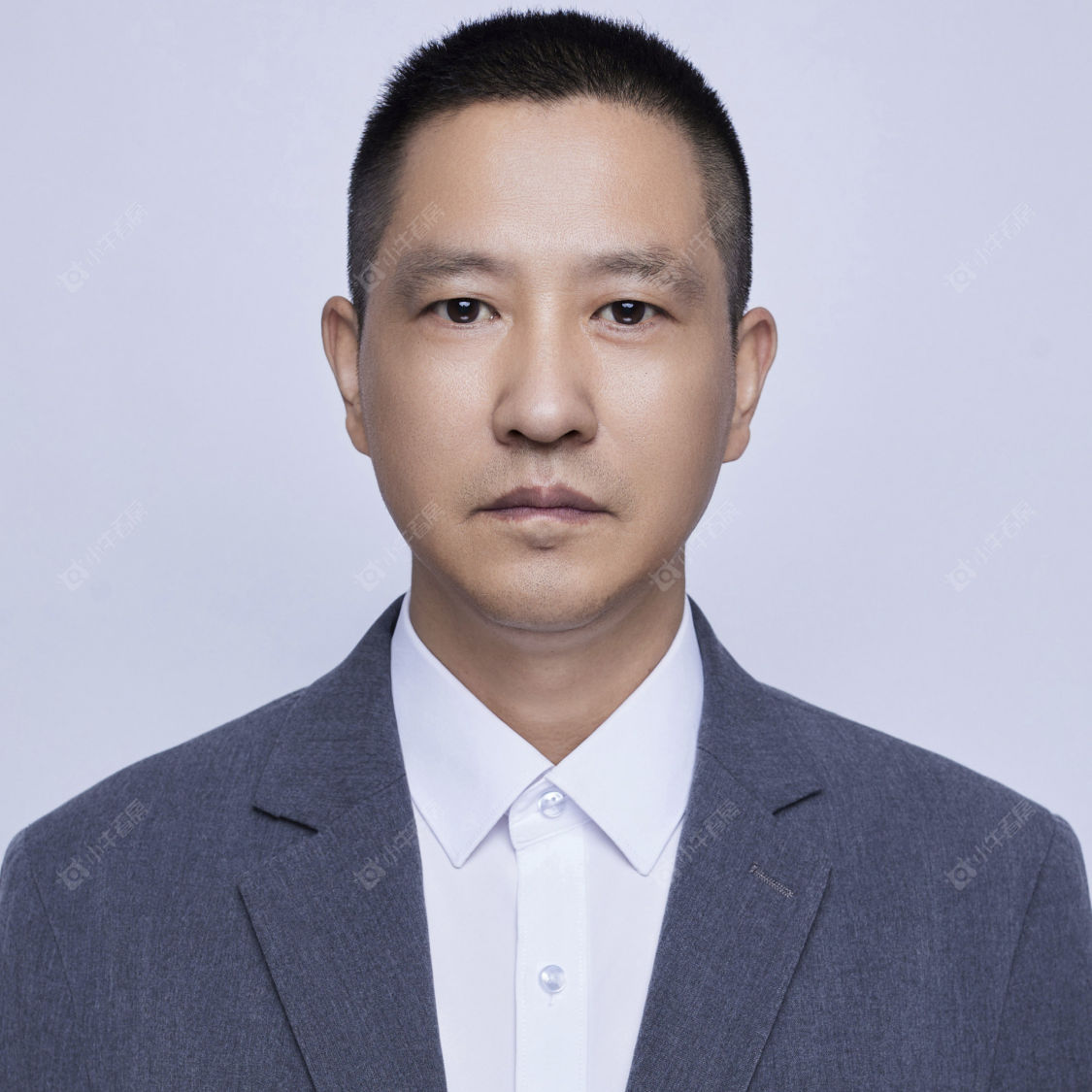 租房经纪人胡康炳