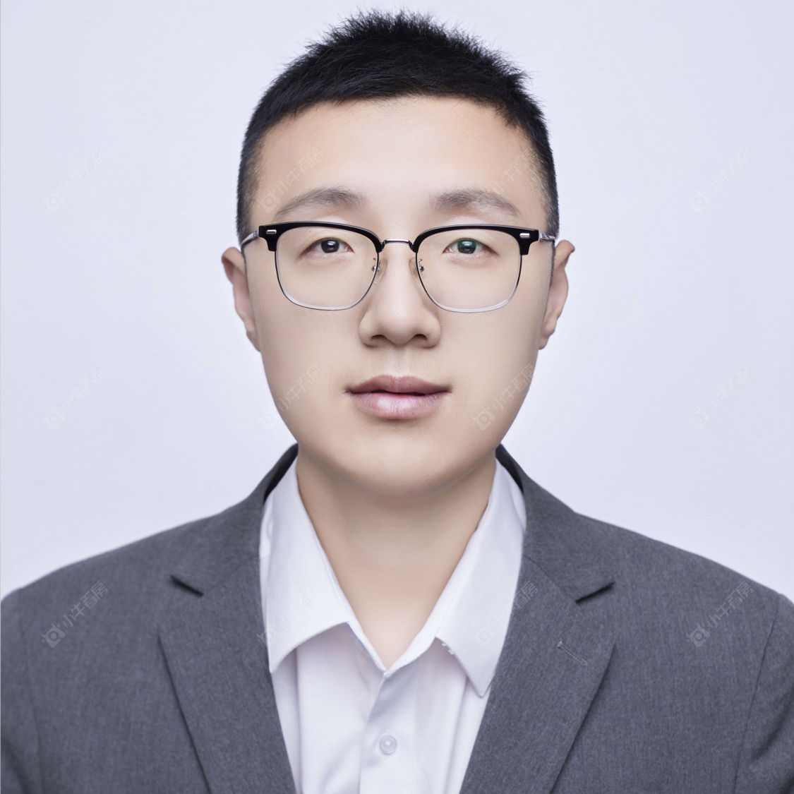 二手经纪人王飞祥