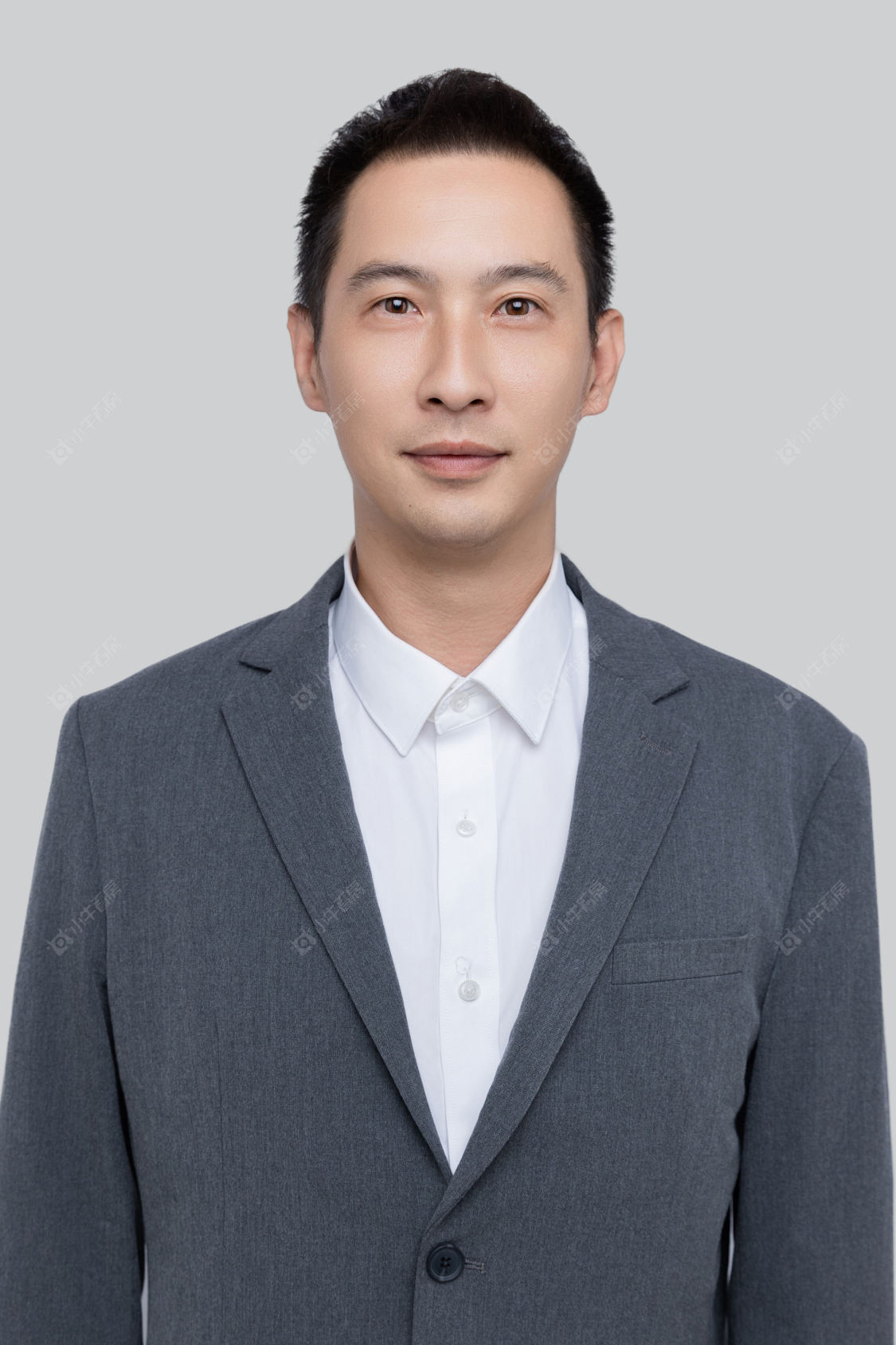 二手经纪人许铖